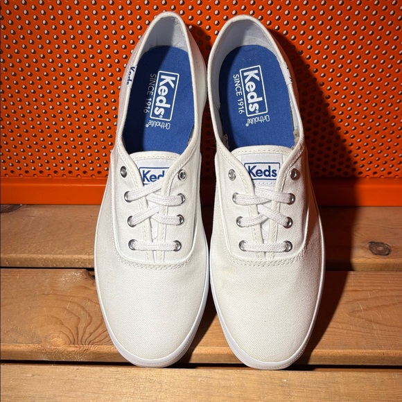 Keds Women's Champion Originals in White - Picture 2 of 9